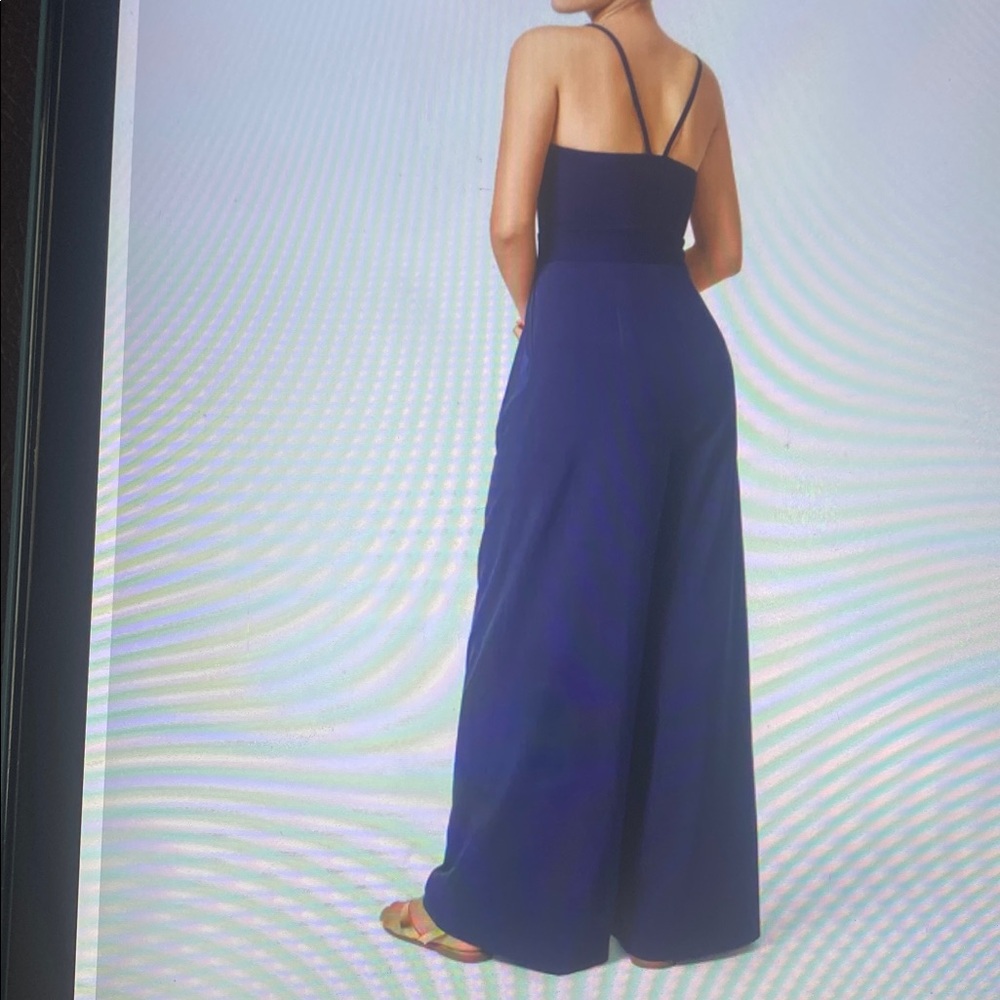 LARGE    HALARA BACKLESS SIDE INVISIBLE ZIPPER WIDE LEG JUMPSUIT - Picture 2 of 10